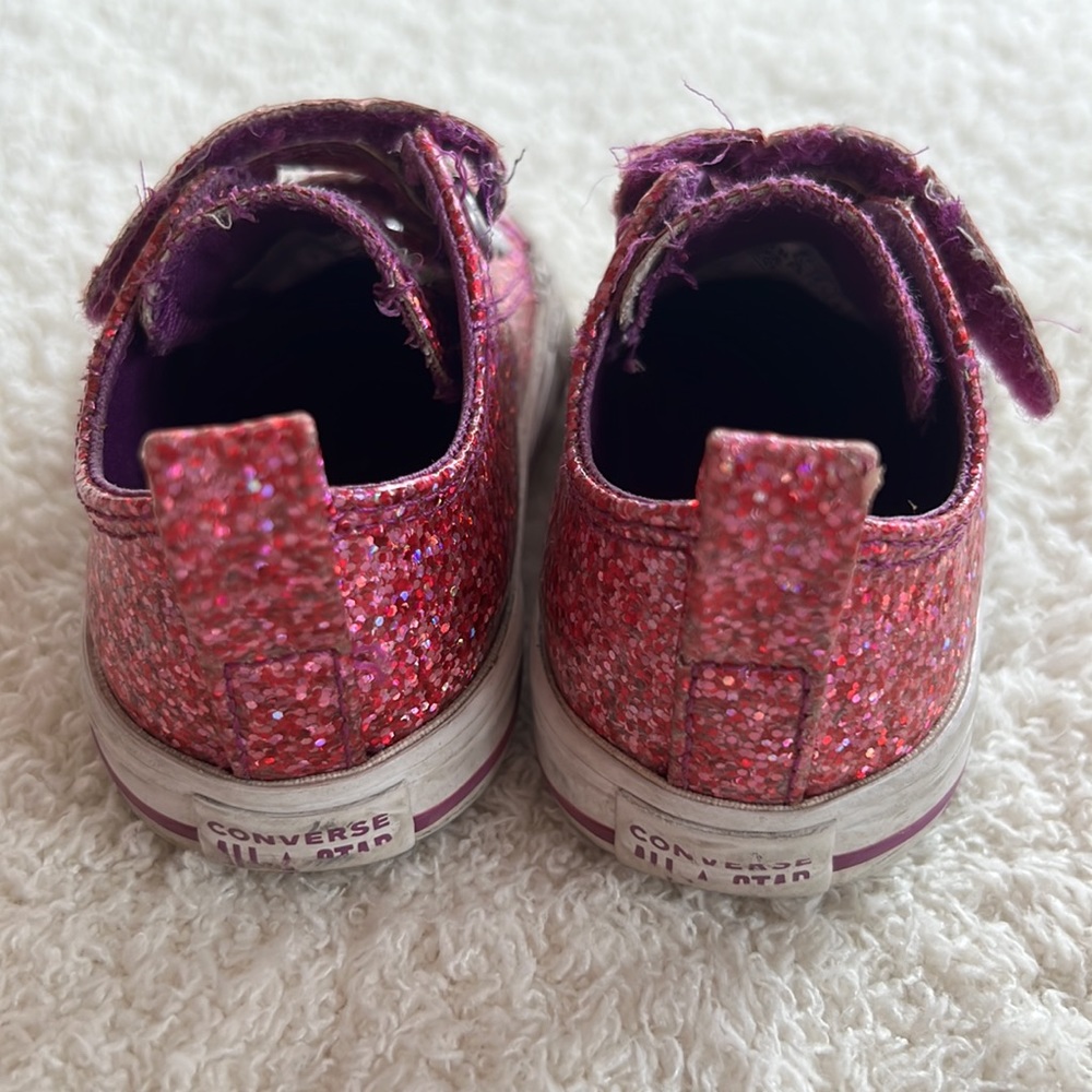 Pink converse - Picture 3 of 3